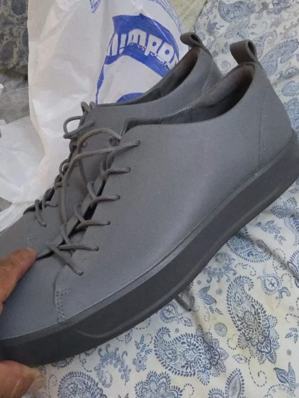 ECCO Men's Light Gray Leather Lace-Up Sneaker